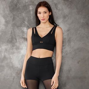 ALO YOGA United long bra